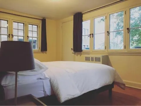 Downtown Mcgill & Guy Bed & Breakfast Montreal