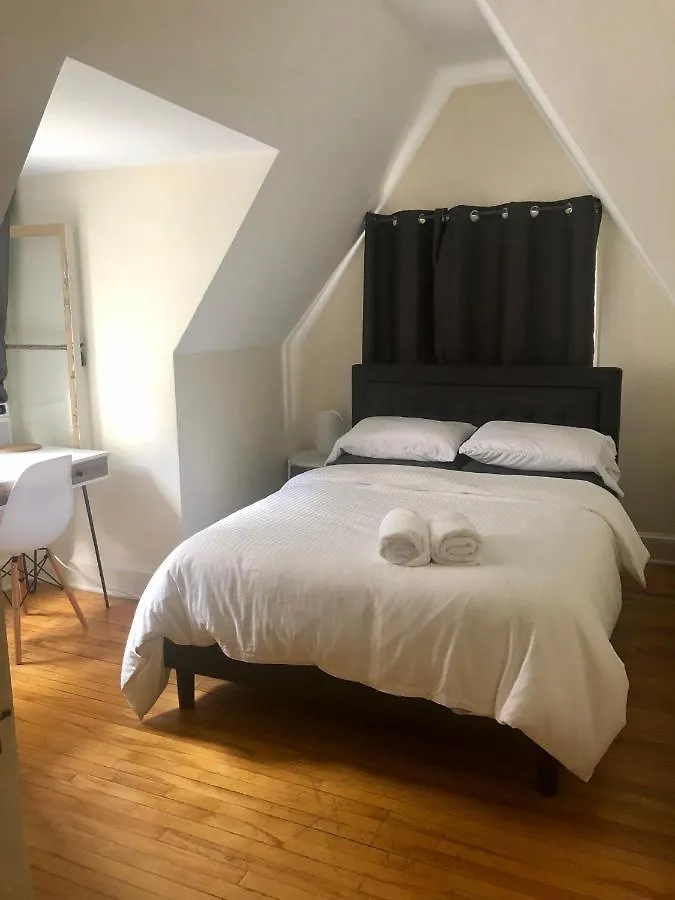 Downtown Mcgill & Guy Bed & Breakfast Montreal